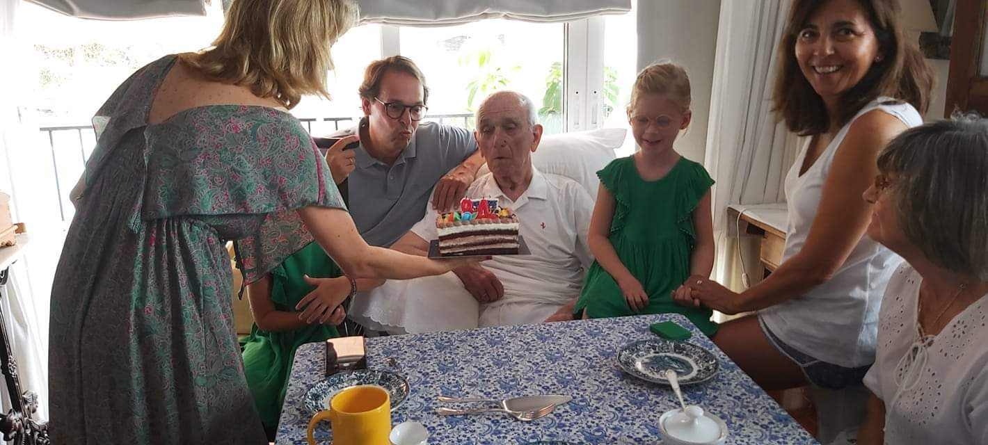 15725956031611500733214